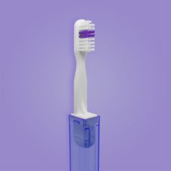 Perspectiva de cepillo dental viajero con el mango prolongado color púrpura