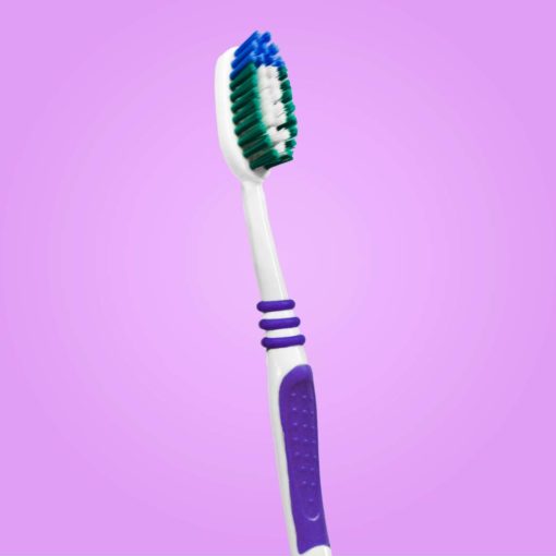 Perspectiva de perfil de cepillo dental max clean color púrpura