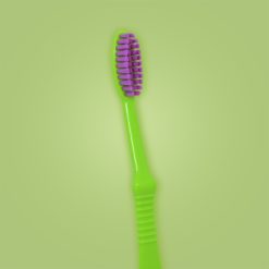 Perspectiva mango color verde de cepillo dental clásico de ortodoncia