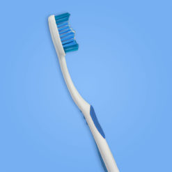 Cepillo dental para adultos con corte zig zag color azul de detalles