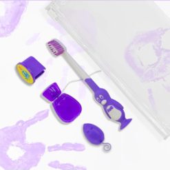 kit odontológico K249 color purpura para niños con cepillo dental pingüino