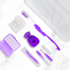 kit de ortodoncia K277 color purpura en contexto